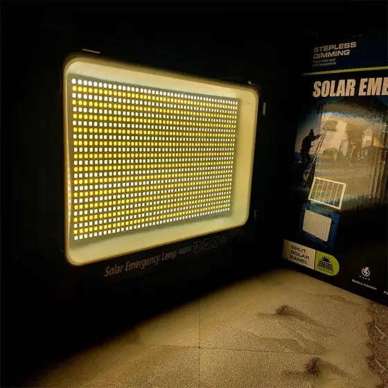 چراغ پروژکتور شارژی خورشیدی 400 وات مدل W8109-2