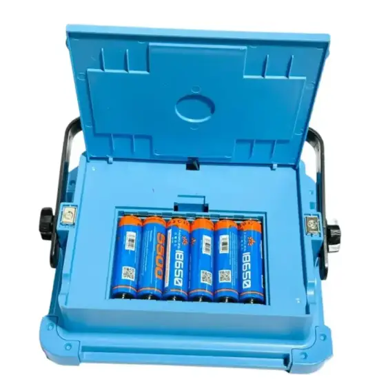 چراغ پروژکتور شارژی خورشیدی زینگارو مدل KM-731