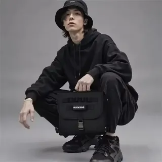 کیف پیام بلک داگ مدل CBD2550XB010